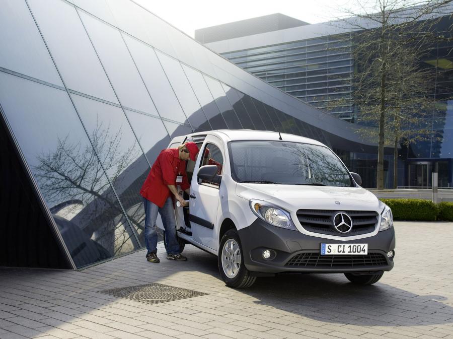  Mercedes-Benz Citan 2012 года  (фото 17 из 26)
